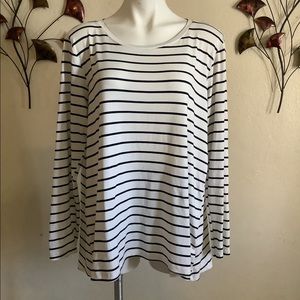Long sleeve strips top